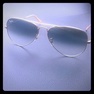 Brown ray ban sunglasses